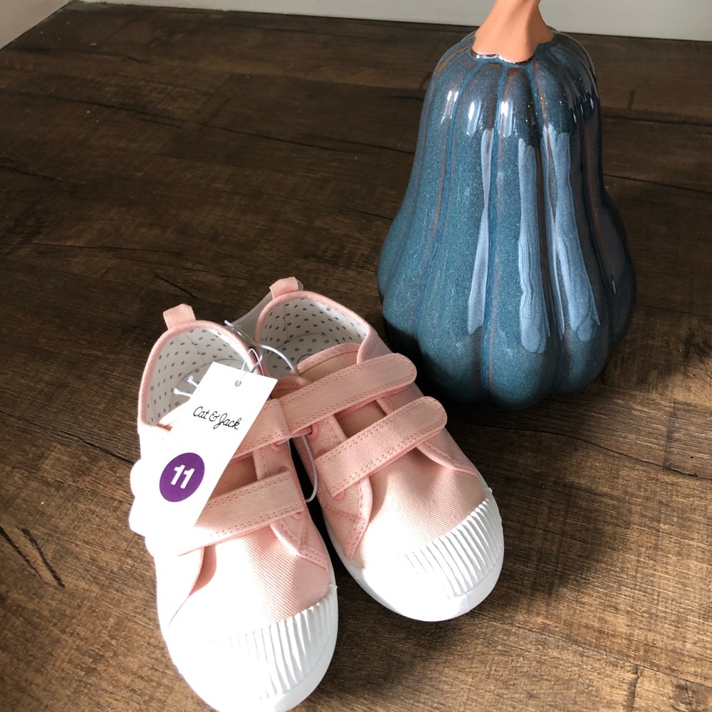 Pink strap shoes